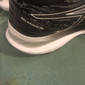 ASICS gel keyano 29 NWOT